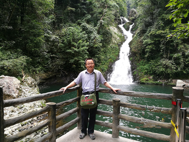青島恒星科技學(xué)院教師張至昊榮獲山東省教育廳“山東學(xué)校優(yōu)秀思政課教師”榮譽(yù)稱(chēng)號(hào)
